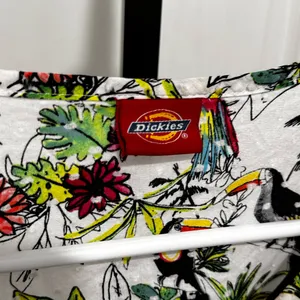 Dickies Xs vintage scrub top thumbnail 3