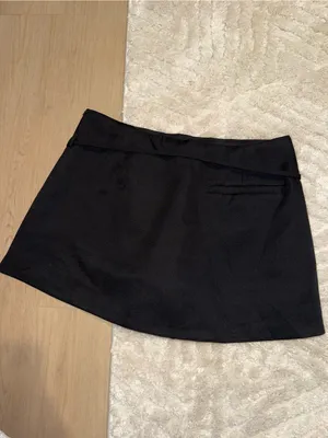 SHEIN Black Women's Skort with Slim Belt Detail thumbnail 4