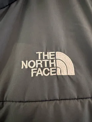 The North Face Women's Reversible Quilted Puffer‎ Vest - Charcoal Small thumbnail 2