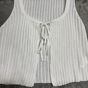 Princess Polly Knit Tie FrontCrop Top Women S/M Ivory Pointelle Ribbed‎ Festival thumbnail 4