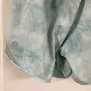 lululemon Hotty Hot Low/Rise Shorts With A 4” Inseam thumbnail 3