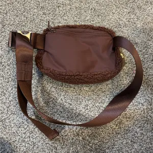 Lululemon Brown Sherpa Belt Bag thumbnail 2