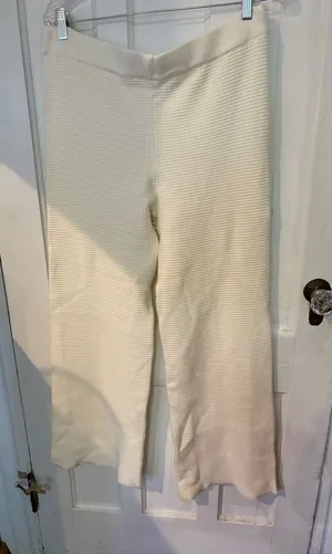 Cream Wide thumbnail 1
