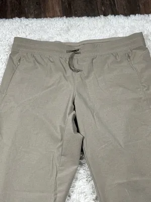 KÜHL Women’s M Regular Hiking Pants Khaki Stretch Outdoor Travel Style 6306 thumbnail 2