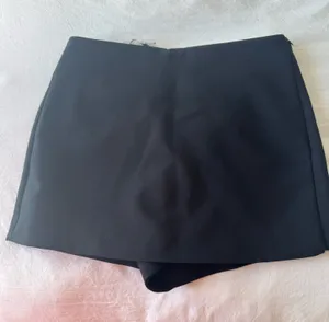 ZARA Skort thumbnail 1