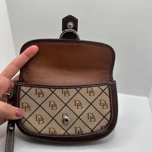 DOONEY & BOURKE Brown and Khaki Signature Canvas Wristlet thumbnail 5