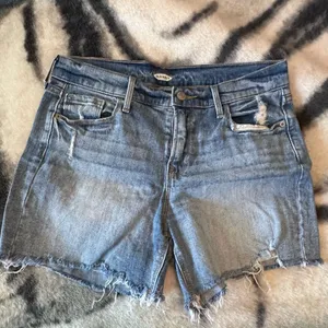 Cotton Old Navy Size 6 Distressed Denim Shorts Frayed Hem High Rise Like New thumbnail 2