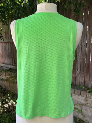 Lululemon Train to be tank top scream green light yoga Pilates gym activewear 10 thumbnail 5