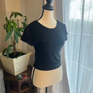 Edikted Black Open-Back Short Sleeve Tee thumbnail 3