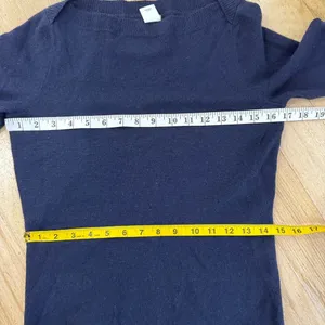J.Crew 100% cashmere sweater in navy blue thumbnail 7