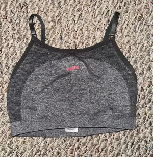 Gymshark Sports Bra thumbnail 2