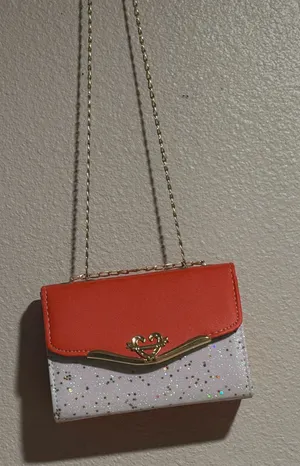 Elegant work bag in good condition. Perfect for the office or everyday professional use. Spacious, practical, and stylish enough to carry your daily essentials. Please check the photos for details and condition. thumbnail 1