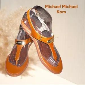 Michael Michael Kors camel colored gold plated thong sandals! thumbnail 2