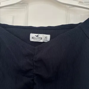 Hollister Off the Shoulder Ruched Crop Top thumbnail 3