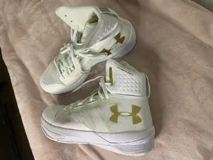 Under Armour UA Highlight Ace 2.0 White Gold Volleyball Womens Size 10 thumbnail 5