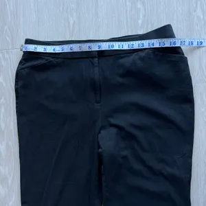 Chicos Pants Womens Size 1 Medium Black thumbnail 4