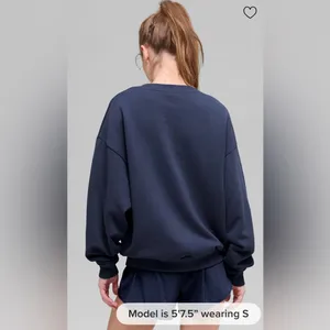 Alo Yoga NWOT Accolade Crew Neck Pullover Sweatshirt Navy Size M Oversized thumbnail 2