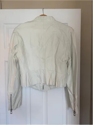 NWT bebe Faux Leather Moto Jacket L Cream Motorcycle Edgy H10 thumbnail 2