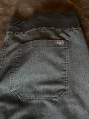 Figs Technical Collection Livingston Basic Scrub Pants Size Medium Tall Gray thumbnail 6