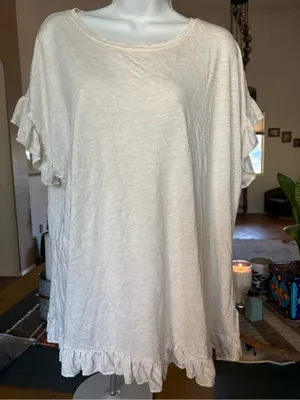 Plus Size Cream Ruffle Short thumbnail 2