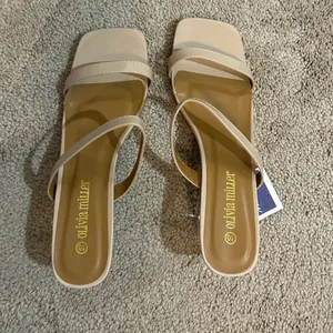 Olivia Miller Nude/clear block heel thumbnail 3
