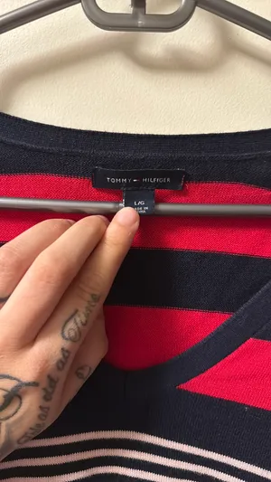 Tommy Hilfiger V-Neck Sweater thumbnail 3