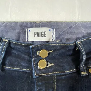 Paige Jeans Hidden Hills Women's‎ 30x29.5 Mid Rise Dark Wash Flared Slimming thumbnail 3