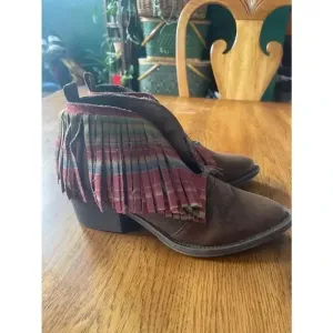 Women's Volatile‎ Brown Suede Fringe Booties Size 6 Cowgirl Boots Western GUC! thumbnail 3