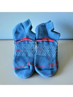Bombas Hex Tec Performance No Show Socks Women’s Medium Blue NWOT thumbnail 2