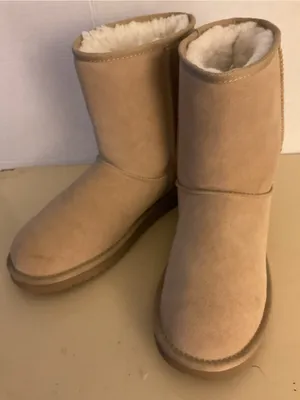 Koolaburra by Uggs women Tan Short classic short koola Boots US 9 thumbnail 1