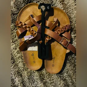 NWT Just Be Woman’s Tan Braided Straps Sandals With Adjustable Buckle thumbnail 2