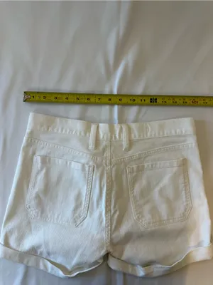 GAP White Button-Front Denim Shorts thumbnail 3
