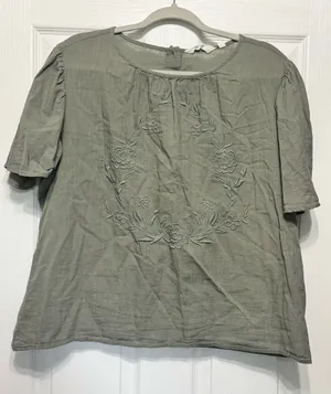 Candace Cameron Bure Sage Green Floral Embroidery Cotton Short Sleeve Top Large thumbnail 1
