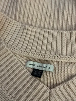 American Eagle Outfitters Soft Blush V-Neck Sweater Size XL thumbnail 3