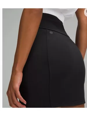 lululemon Scuba High Rise Mini Skirt Black Size Medium Workout. Summer Casual thumbnail 2