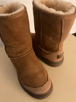 UGG women chestnut suede sheepskin short classic boots US 5 thumbnail 12