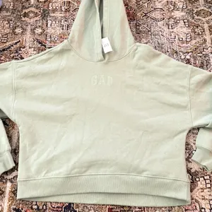 Gap Mini Logo Hoodie Relaxed Cropped hoodie desert sage green XS thumbnail 1