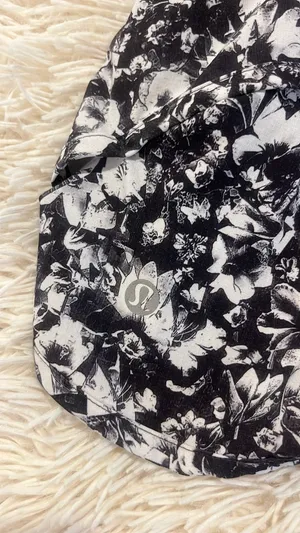 Lululemon Shorts Speed Up 2.5" thumbnail 3