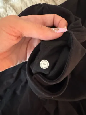 Lululemon hulu mesh high rise yoga shorts thumbnail 4