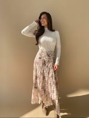 Boutique Pink Lace Maxi Skirt thumbnail 2