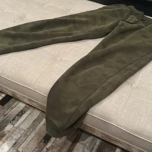 Uniqlo 100% Cotton Camo Drawstring Joggers Size Small thumbnail 3