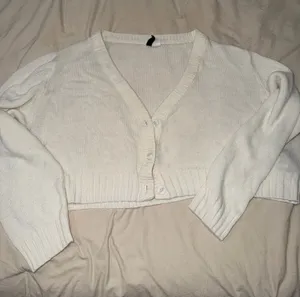 Divided H&M Sweater Cropped White thumbnail 1