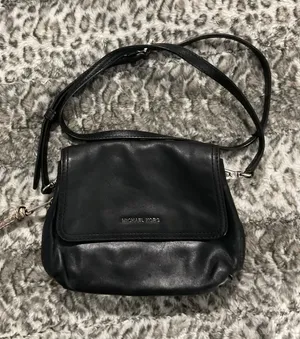 Small black Michael Kors purse thumbnail 1