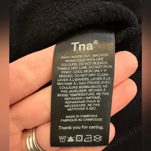 TNA Aritzia True North Alpine Hoodie Black Size Medium thumbnail 3