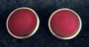 Monet Signed Vintage Dark Purple to Magenta Polaris effect Clip-On Earrings thumbnail 1