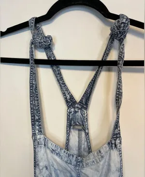 Aerie Blue Acid Wash Rayon Tie Shoulder Romper Sz M thumbnail 4