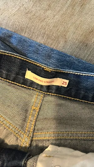 Low Pro Levi’s Straight thumbnail 3