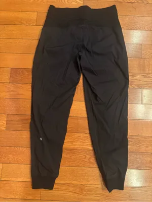 Lululemon Black Dance Studio Mid-Rise Joggers - Size 8 NWOT thumbnail 4