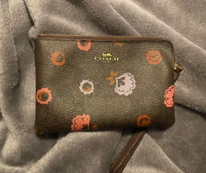 Wallet thumbnail 1