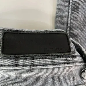 S.O.N.G. Leopard print jeans. Size 5. Blue thumbnail 7